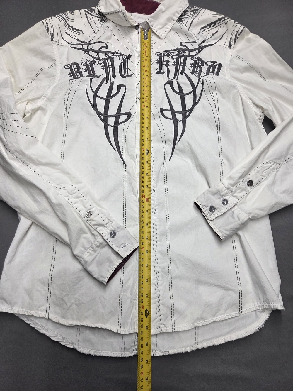 Vintage Y2K Blackärv Gothic Tribal Embroidered Button Up Shirt Large